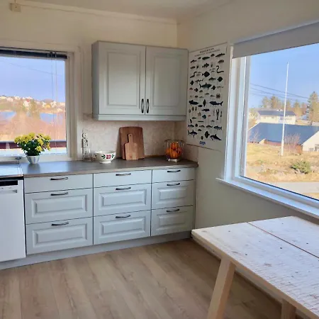 Sjarmerende Hus I Nær Tursti Sørvågen