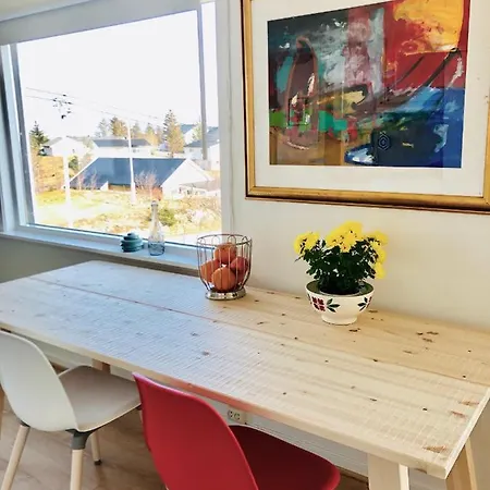 Sjarmerende Hus I Nær Tursti Sørvågen